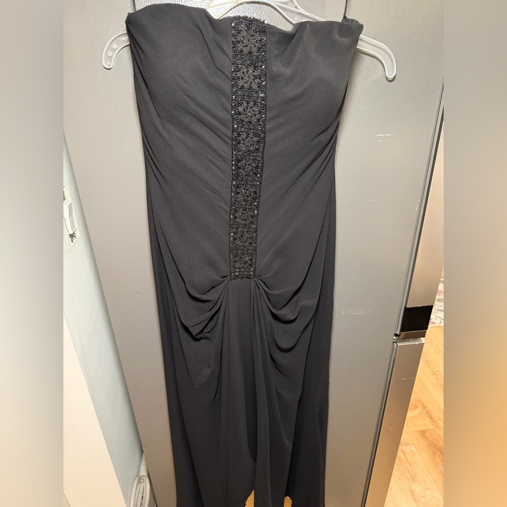 Carolina Herrera Black Dress with Elegant Design